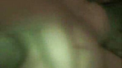 গোসল করার সময় ছেলে তার বাংলাদেশী হট সেক্স ভিডিও বান্ধবী বোনকে অবাক করে